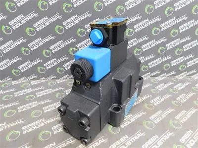 Vickers DG5V-8-S-2A-E-M-FW-B-10 Directional Control Valve 02-325891 5000PSI Used