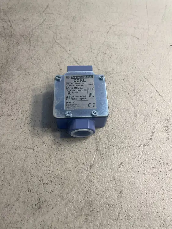 Used TELEMECANIQUE TELEMECANIQUE ZCKL1H7 Relays & Switches South Carolina US | Palmetto Automation #1161465
