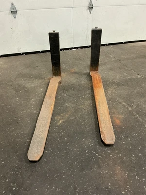 Used CASCADE EA001 Pallet Forks Ohio US | Equipment Recovery Corp. #1331817