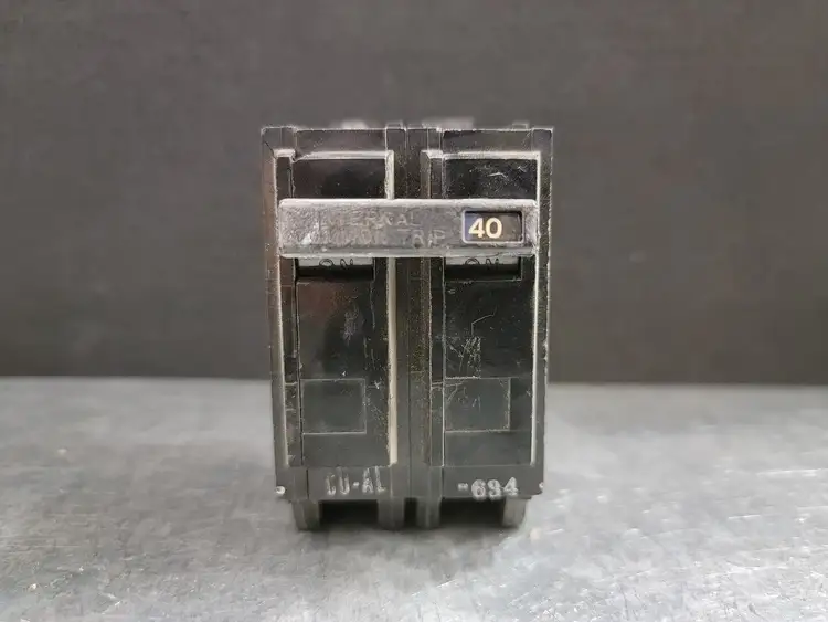Used GENERAL ELECTRIC TQB2140 Switchgears British Columbia CA | Lenmark #243885