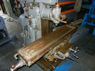 CINCINNATI # 2 HORIZONTAL/VERTICAL MILLING MACHINE