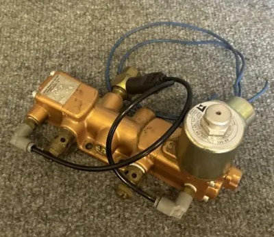 Used Versa VPG-4322-UG-21 Solenoid Valves California US | Davliegogo LLC #1707429