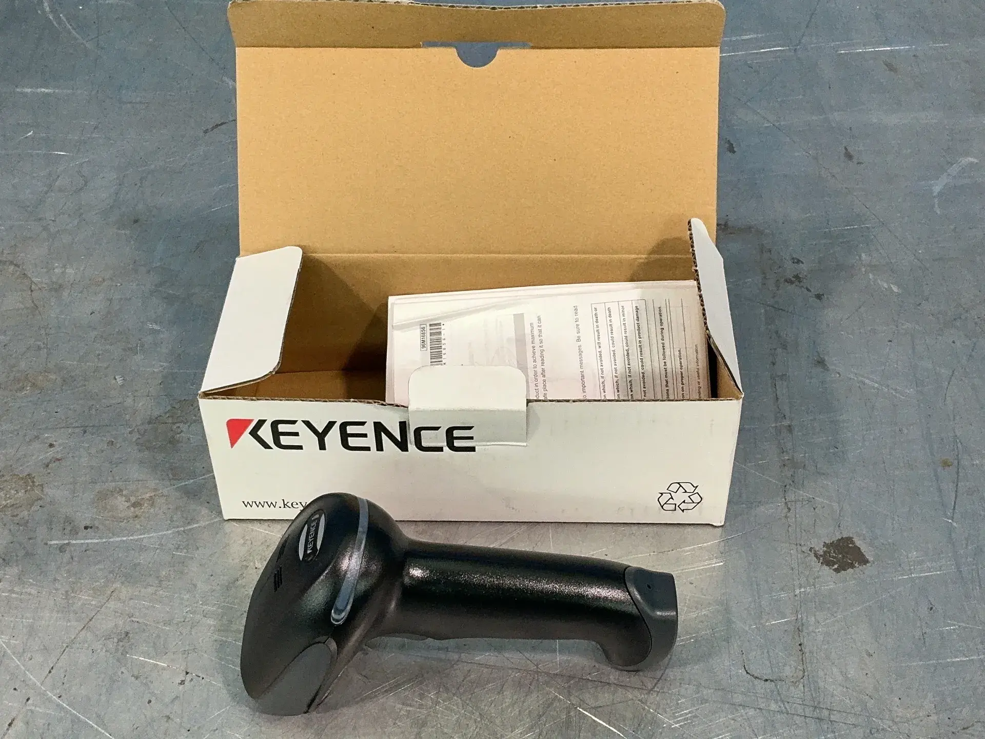 New | in-Stock KEYENCE HR101 Barcode Scanners Ohio US | HGR 24 #1316453