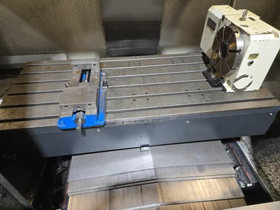 2018 Leadwell V-50i VMC w/ 30-Slot ATC, Conveyor, Kurt Vise, Fanuc Oi-MF Controller