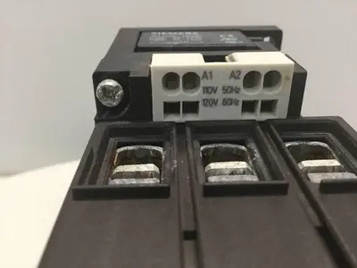 USED SIEMENS 3RT1036-3AK60
