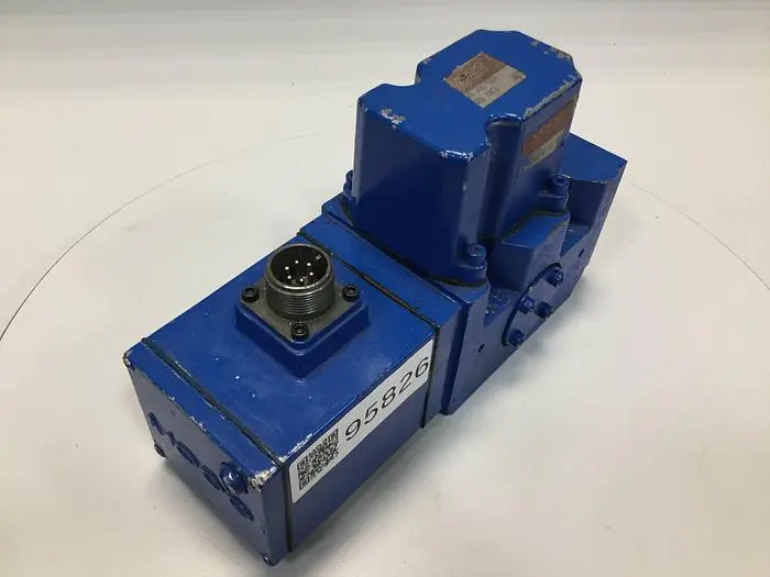 Used MOOG J661-040A Valves/Fittings Michigan US | Ideal Machinery #576380