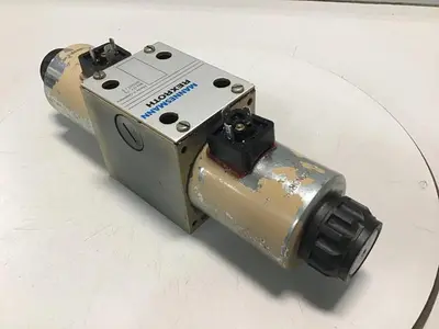 USED REXROTH 4WE10J31CG24N924