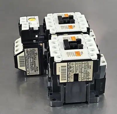USED Fuji REVERSING CONTACTOR FUJI SC-5-1. TR-5-1N/3.