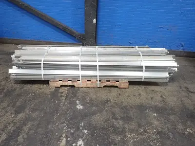 95" Metal Brackets