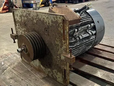 USED TM MOTORI LS180