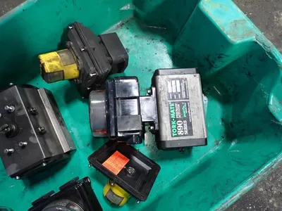 Pneumatic Actuators / Position Indicators