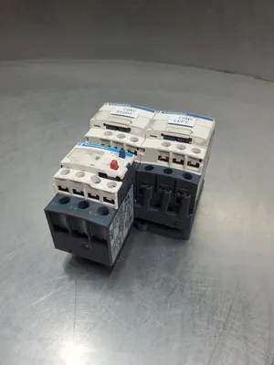 Telemecanique LC2D09 08 03 Reversing Contactor, 25A (LRD 08) 4C-13