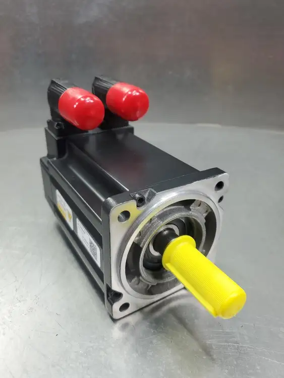 Used Allen-Bradley MPL-B320P-MJ72AA Servo Motors | Palmetto Automation #1155153