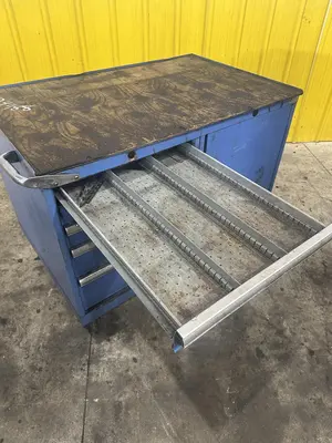 48" X 29" X 36" LISTA JOB BOX CABINET & DRAWERS TOOLBOX ON CASTERS: YOBRO #24488