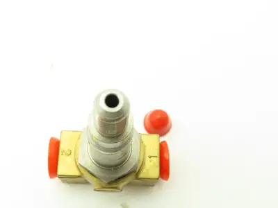 Honeywell Skinner 713N6 Solenoid Valve 3-Way (NC) 1/4" NPT -No Coil  LOT OF 2