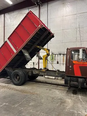 USED 1979 INTERNATIONAL 1824