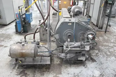 1971 GLOUCESTER 233-001 EXTRUDER | Levy Recovery Group (12)
