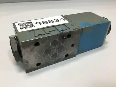 USED VICKERS DG4V-3-2AL-M-U-HL7-60