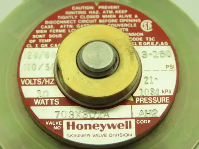 Honeywell Skinner 703X3D1A Brass Solenoid Valve 2-Way NC 120V 150 PSI 3/8" NPT