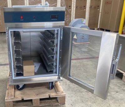 171-0084 Half Size Insulated Heated Holding/Proofing Cabinet