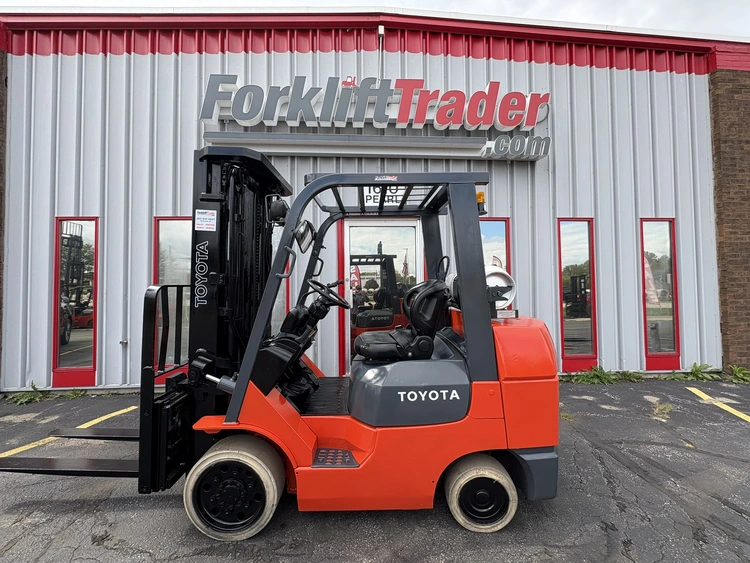 Used 2006 TOYOTA 7FGCU32 Misc Forklifts | Forklifttrader.com #577480