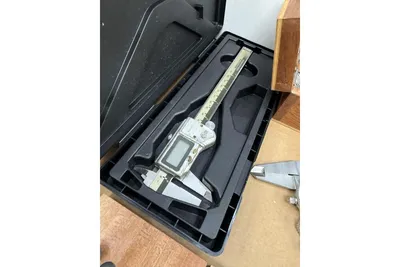 Used _UNKNOWN_ _UNKNOWN_ Digital Calipers Utah US | KD Auctions #1549582