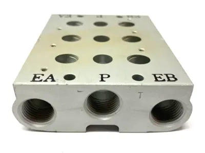 NVV5FS2-20-031-03T | SMC  Pneumatic Manifold 3-Port 3-Station - New Other