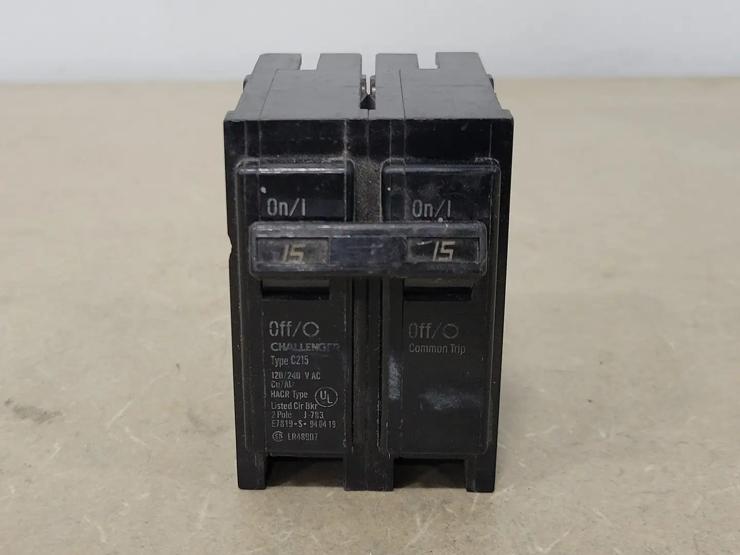 USED CHALLENGER C215