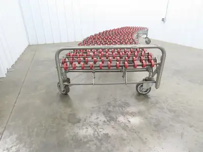 NestaFlex 376  30"W x 12' 8" Expandable Gravity Flex Conveyor Plastic Skatewheel