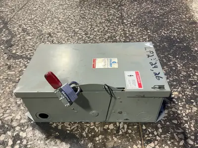 Used CHALLENGER ELECTRICAL EQUIPMENT CORP. GD322NFC Switchgears Ohio US | HGR 24 #1276911