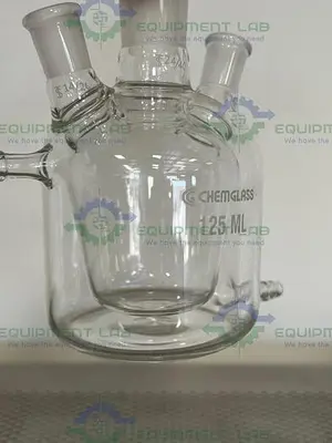 USED CHEMGLASS 125 ML EUROPEAN STYLE 3-NECK TAPER JACKETED FLASK 24/40, 14/20