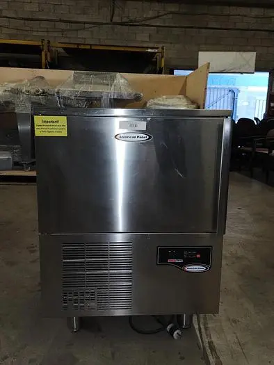 Used AMERICAN PANEL AP3BCF30 Freezers British Columbia CA | Surrey Food Equipment #433243