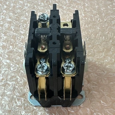 NEW Square D 8910DP12V06