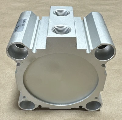 NEW SMC CDQ2B80-10DZ