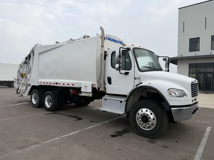 Used 2024 FREIGHTLINER LOADMASTER REAR LOADER Garbage trucks Minnesota US | Carco Truck & Equipment #1514011