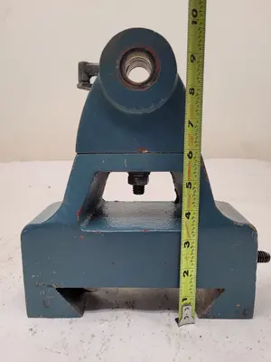 Used BRIDGEPORT RIGHT ANGLE SUPPORT Misc Industrial Equipment Kentucky US | Aucto #688118
