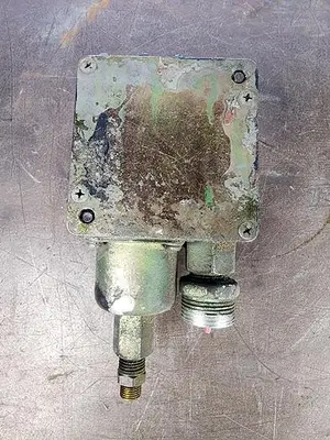 USED SQUARE D ACW1