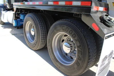 Used 2019 PETERBILT 567 Tractors & Trailers Texas US | Roll Off Truck World #1486370