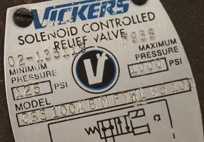 NEW VICKERS DG4V-3S-OBL-M-FTWL-B5-60 W/ CS5100ABMFTWLB5101 RELIEF VALVE