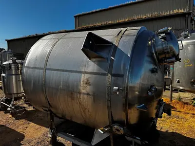 Tank, 1,320 Gallon (5,000 Liter), Jacketed, Agitated, 316L Stainless Steel, 100 PSI, #5991478