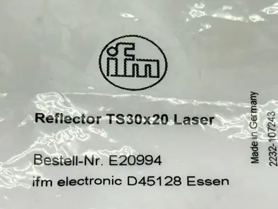 NEW IFM REFLECTOR TS-30X20