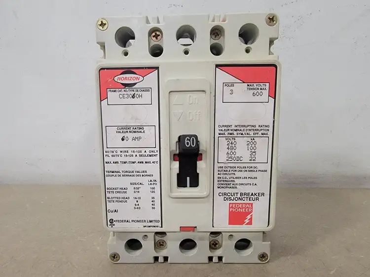 Used FEDERAL PIONEER CE3060H Switchgears British Columbia CA | Lenmark #409349