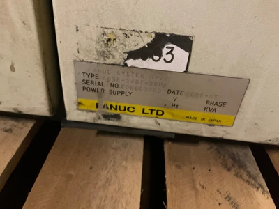 USED 2000 FANUC R-J3