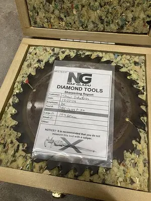 LOT OF NAP GLADU SAW BLADES