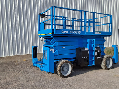 Used 2016 Genie GS-5390 RT Scissor Lifters Texas US | Stack Equipment #925033