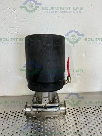 Used ITT PURE-FLO AP1509  STAINLESS STEEL DIAPHRAGM VALVE W/ 1 1/2" SANITARY FIT Valves/Fittings California US | Equipment Lab #485457