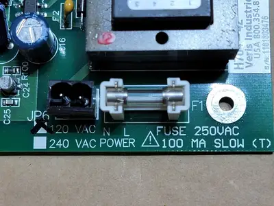 USED VERIS INDUSTRIES H704-42
