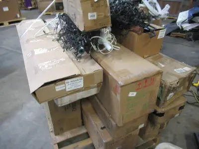 Pallet of Store Overstock and Ecommerce Product and Returns - Vickerman Christmas