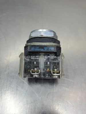 ALLEN BRADLEY 800T-A...T GREEN BUTTON CONTACT BLOCK. 4C-14