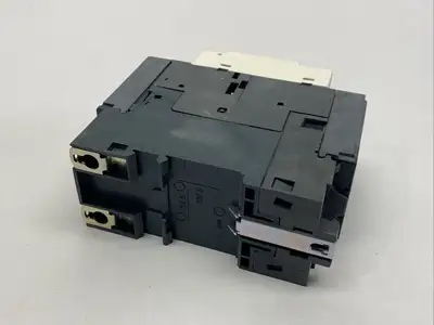 USED SCHNEIDER ELECTRIC 23-32A